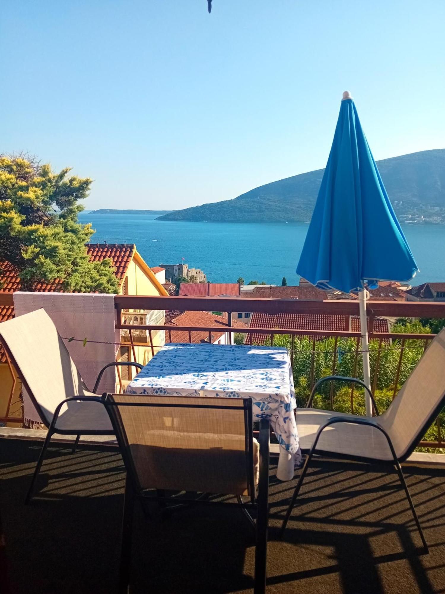 Guest House Cinderella Herceg Novi Exterior foto