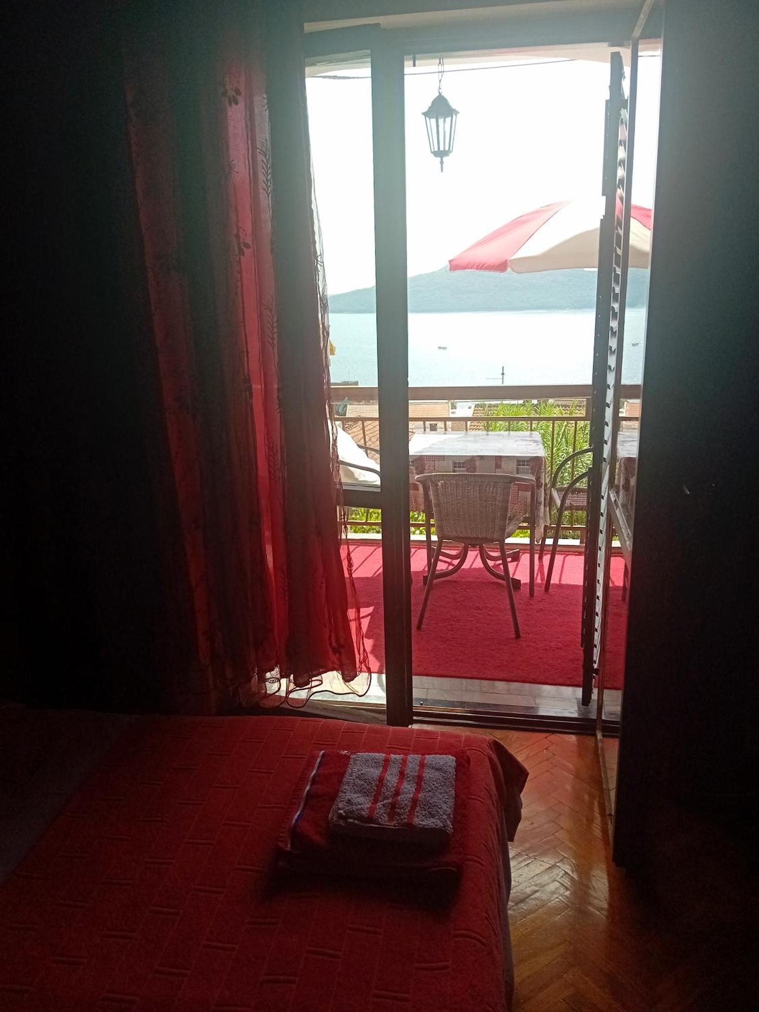 Guest House Cinderella Herceg Novi Exterior foto